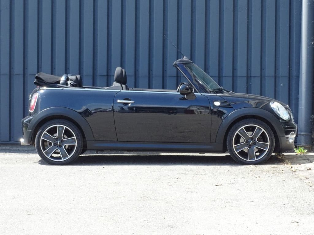 Mini Cooper Cabrio mini 1.6 pepper airco | cruise | stoelverwarming | 17"