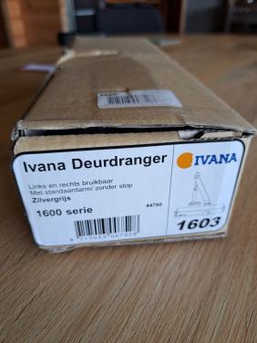 Ivana deurdranger compleet met beslag in doos, serie 1600