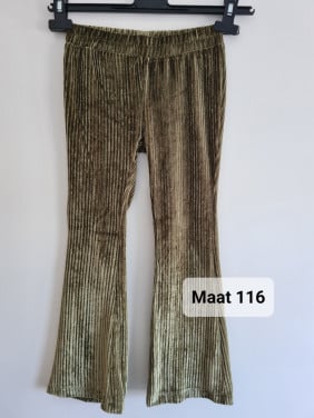 Kaki groene zachte ribbel flared broek Maat 116
