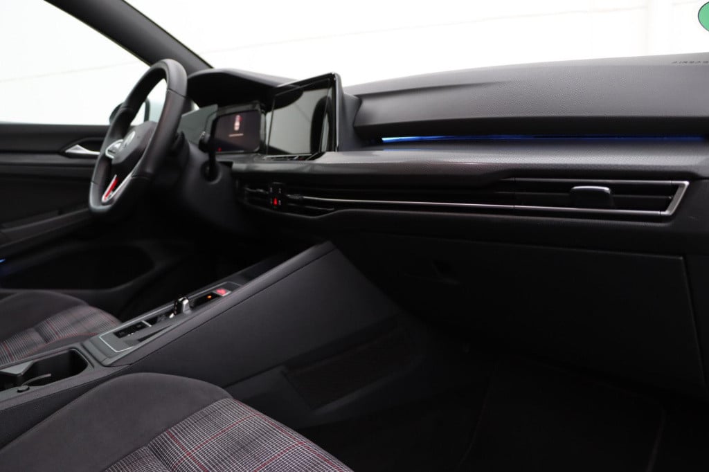 Volkswagen Golf 2.0 tsi gti 245pk dsg7