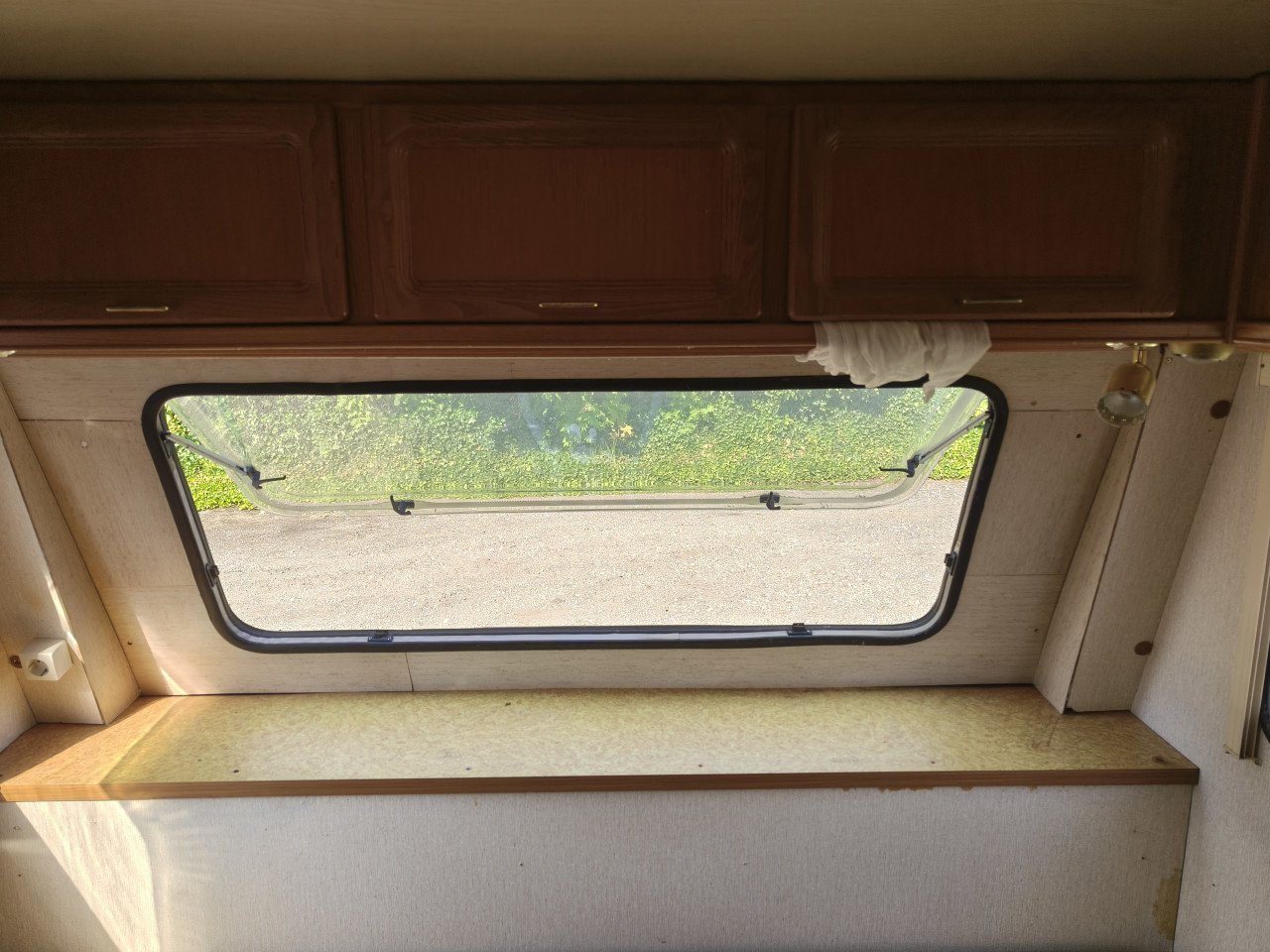 Kleine reparaties van caravans binnen en buiten