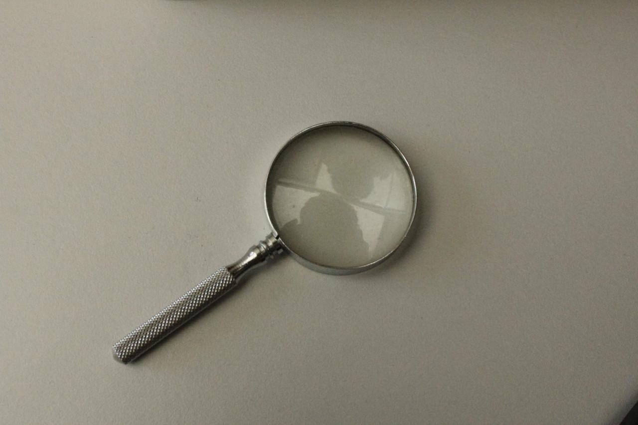 Kleine metalen loupe