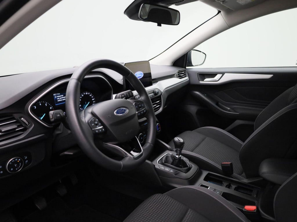 Ford Focus 1.0 ecoboost trend edition business | lmv | parkeer sensoren | b