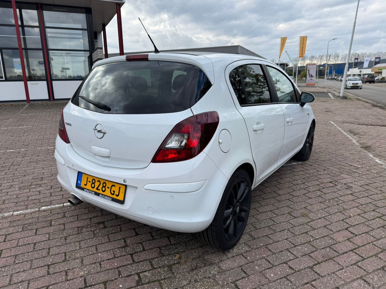 Opel corsa bj 2009 2650 euro