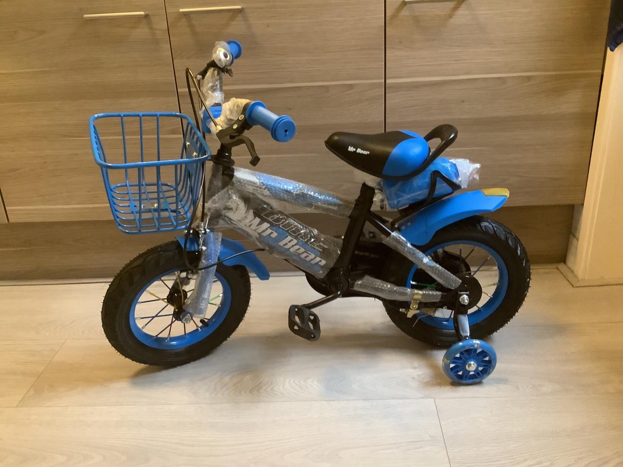 ***** nieuwe sportieve  12 inch kinderfiets  met zijwieltjes *****