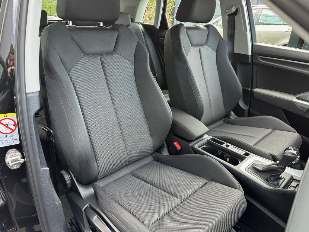 Audi Q3 45 tfsi e 245pk advanced | trekhaak | dode hoek | elek. klep | rijk