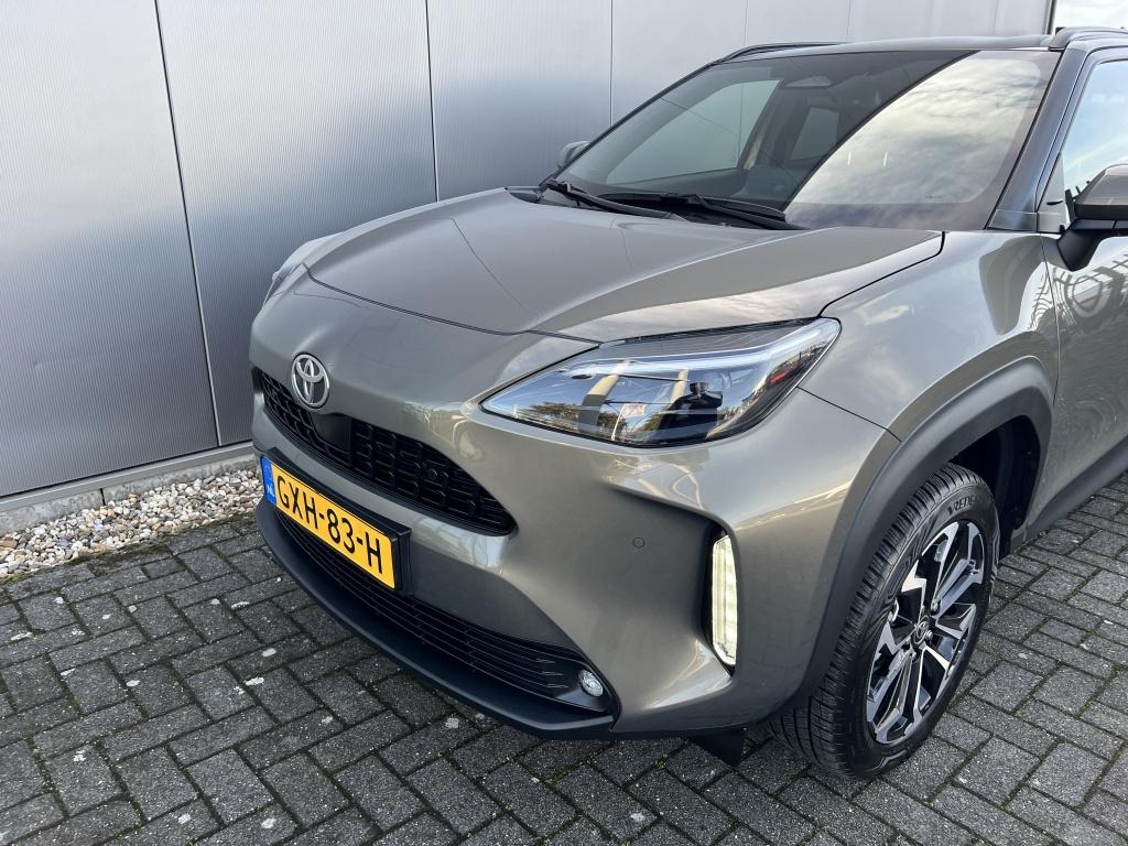 Toyota Yaris Cross 1.5 hybrid 115 first met comfort pack