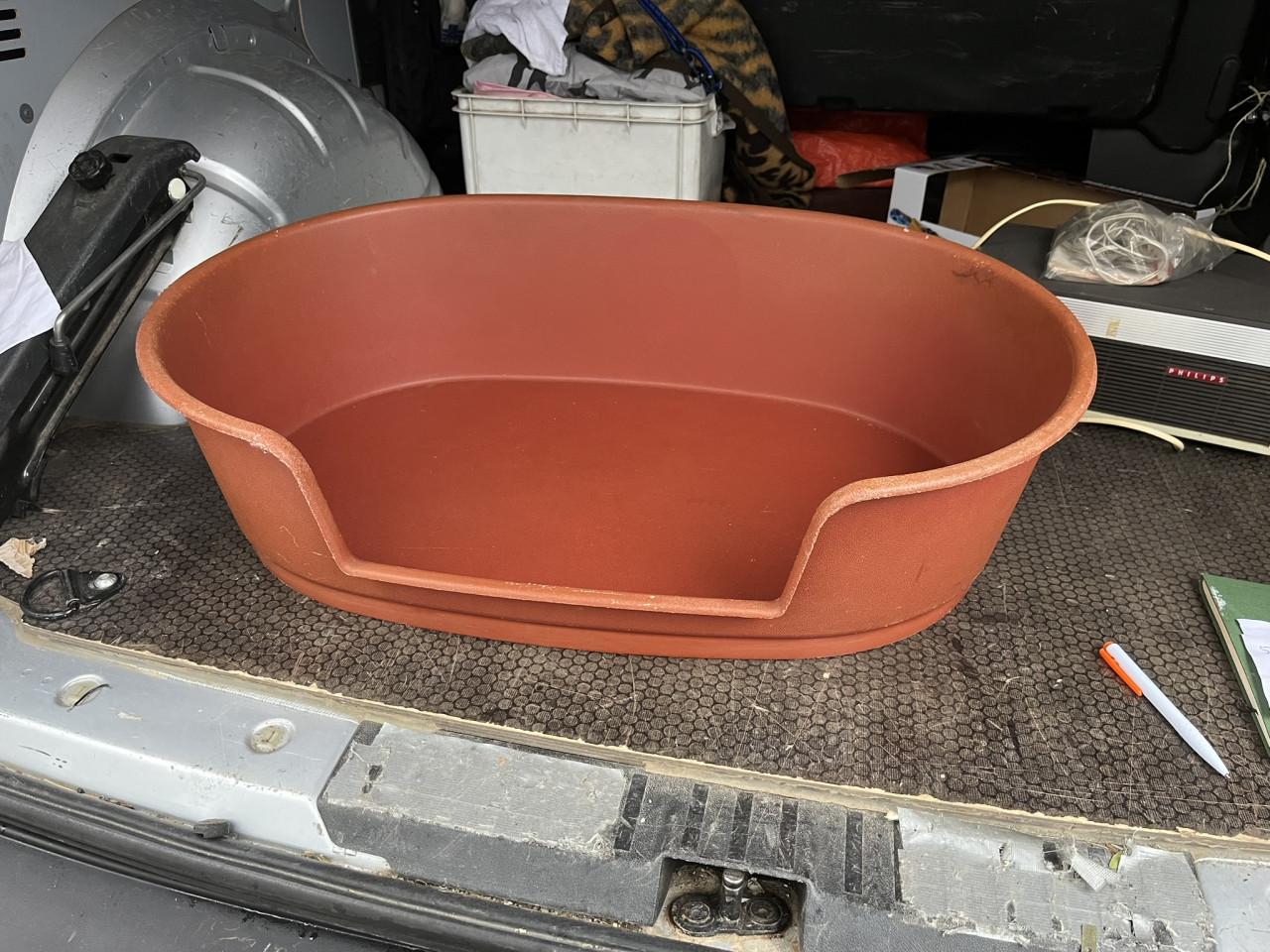 Hondenmand kunststof Hyware   50x80x20cm