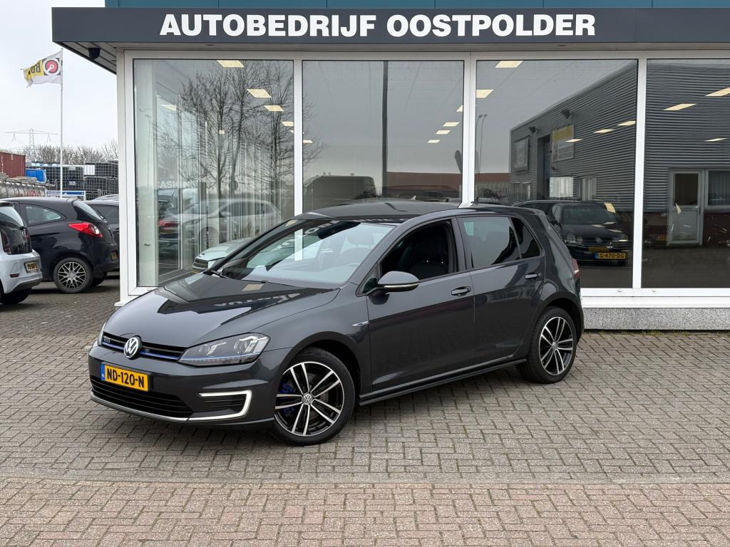 Volkswagen Golf 1.4 tsi gte connected series