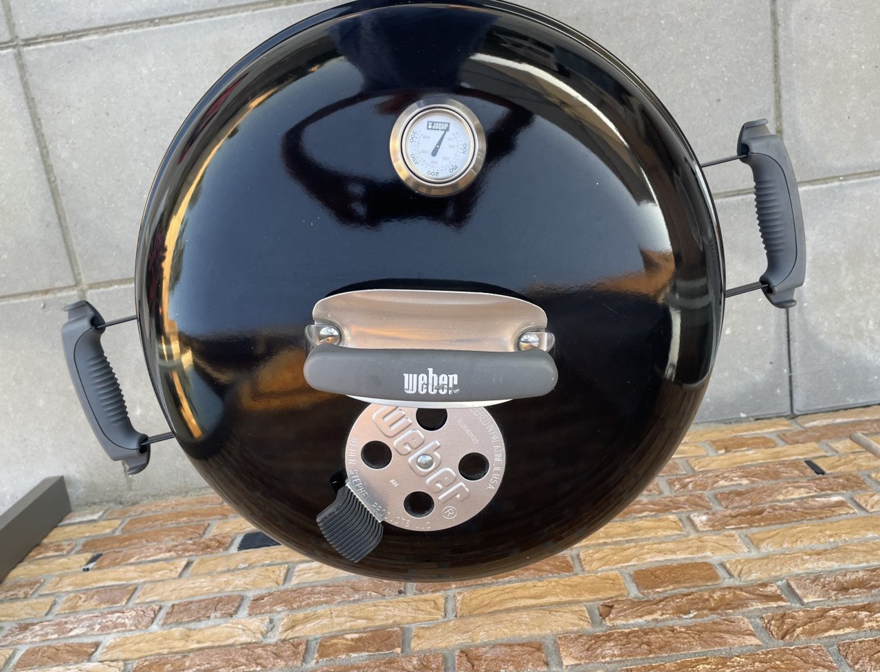Weber master touch bbq, met Weber brikettenstarter set