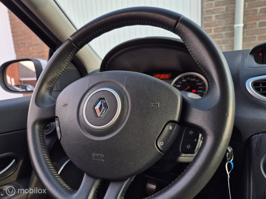 Renault Clio 1.2 authentique/ origineel nl / 5-deurs / cruisecontrol
