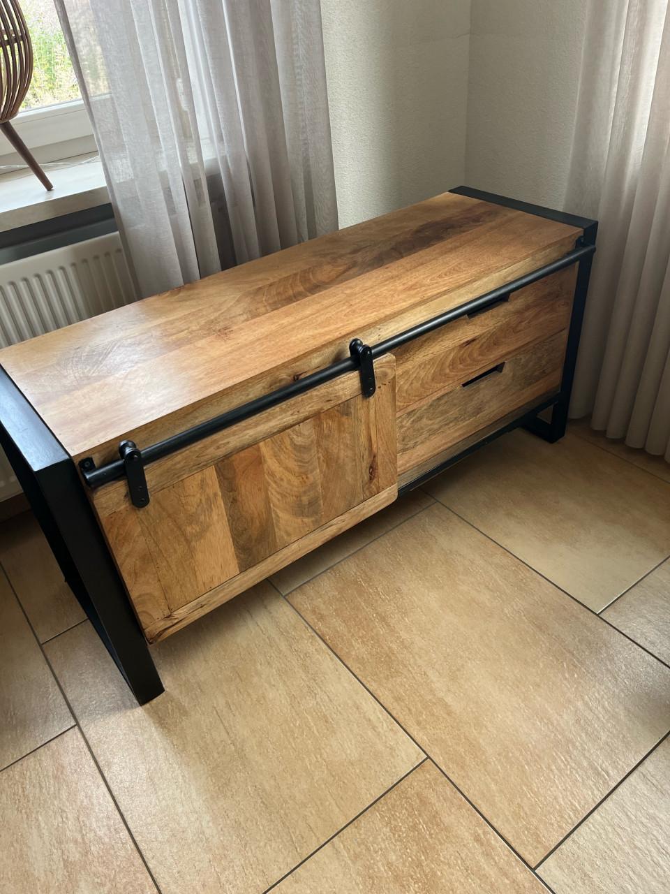 Tv kastje/ boekenkastje