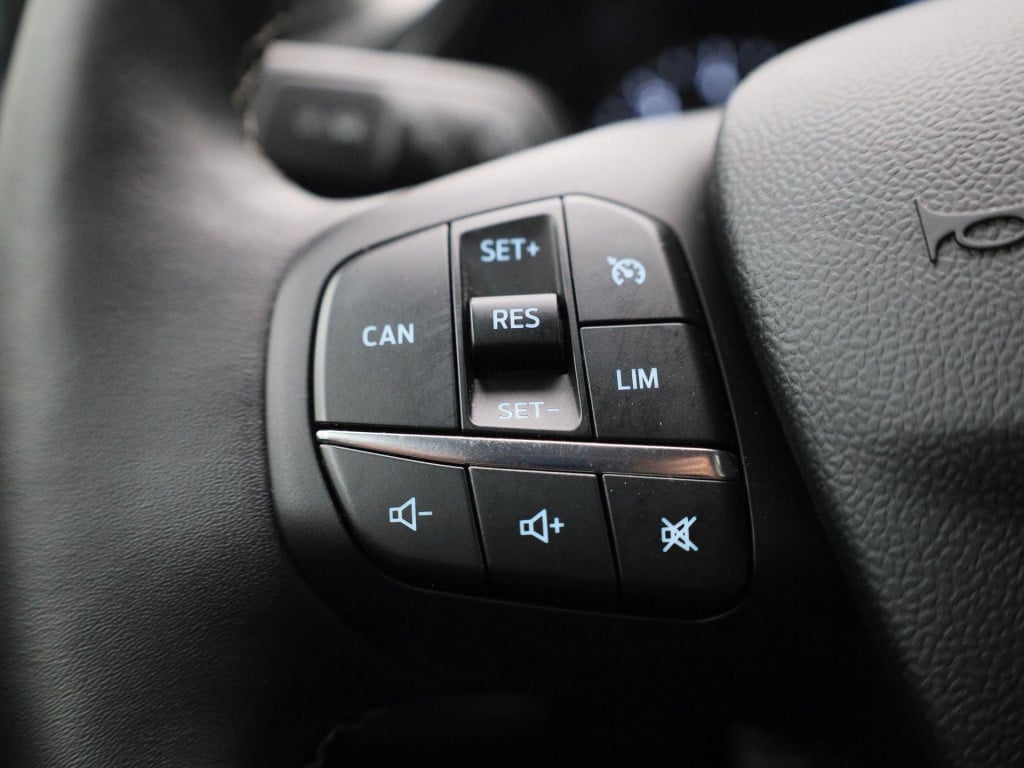 Ford Puma 1.0 ecoboost hybrid titanium | climate control | cruise control |
