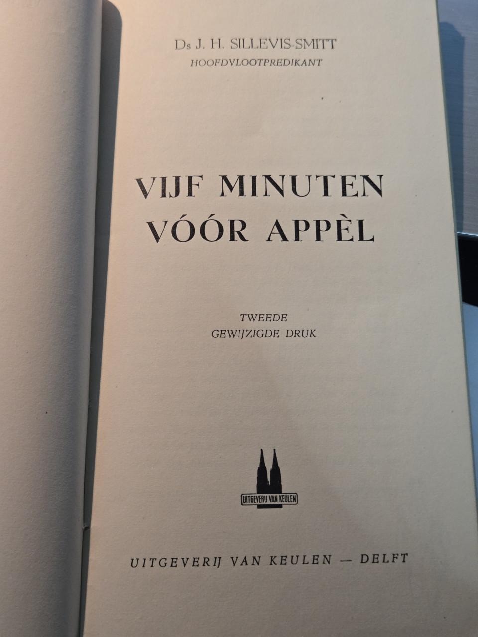 Boekje "Vijf minuten vóór appèl", .2e gewijzigde druk 1947