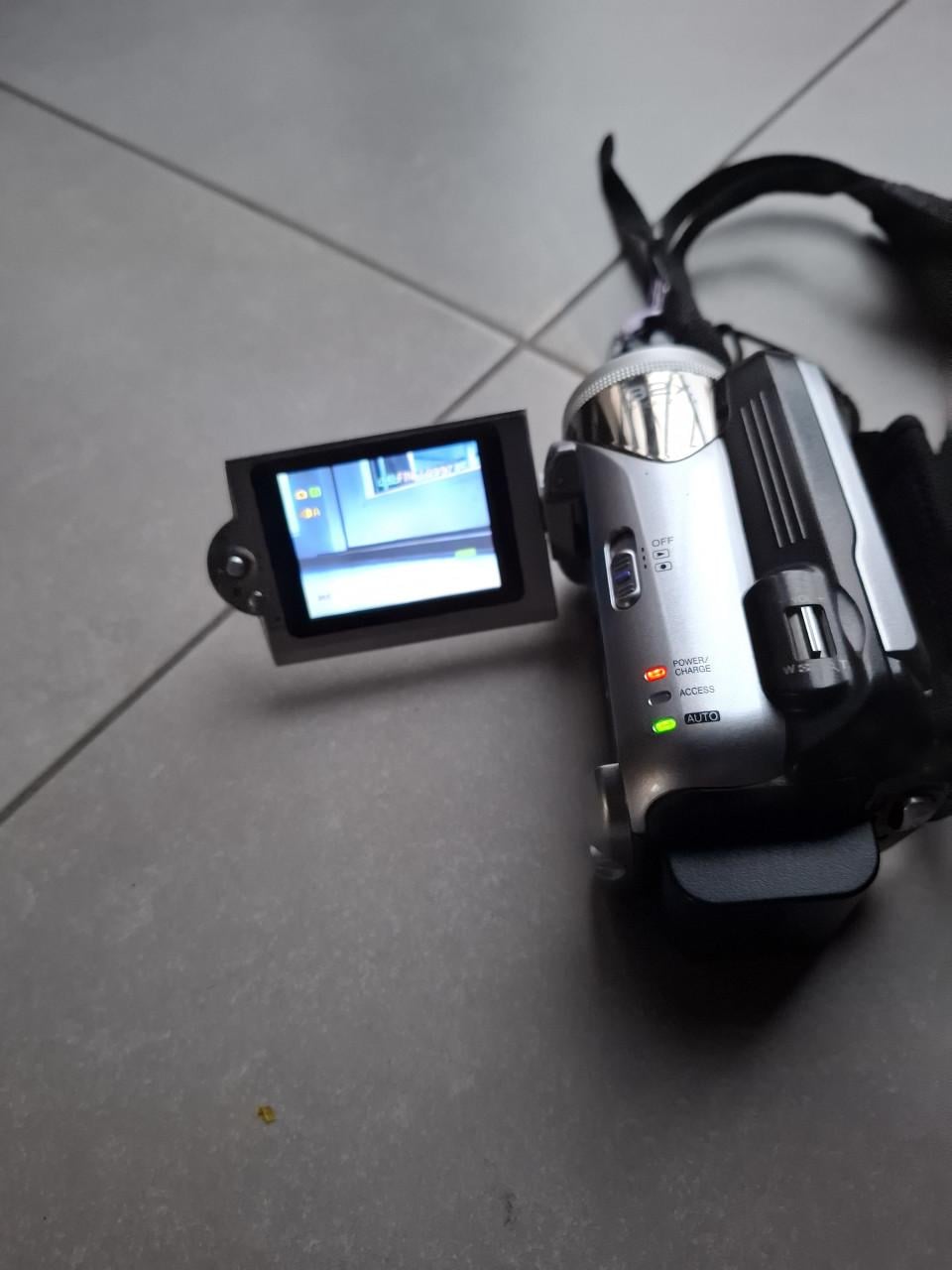 JVC Everio GZ-MG21E Hard Disk Camcorder met accessoires