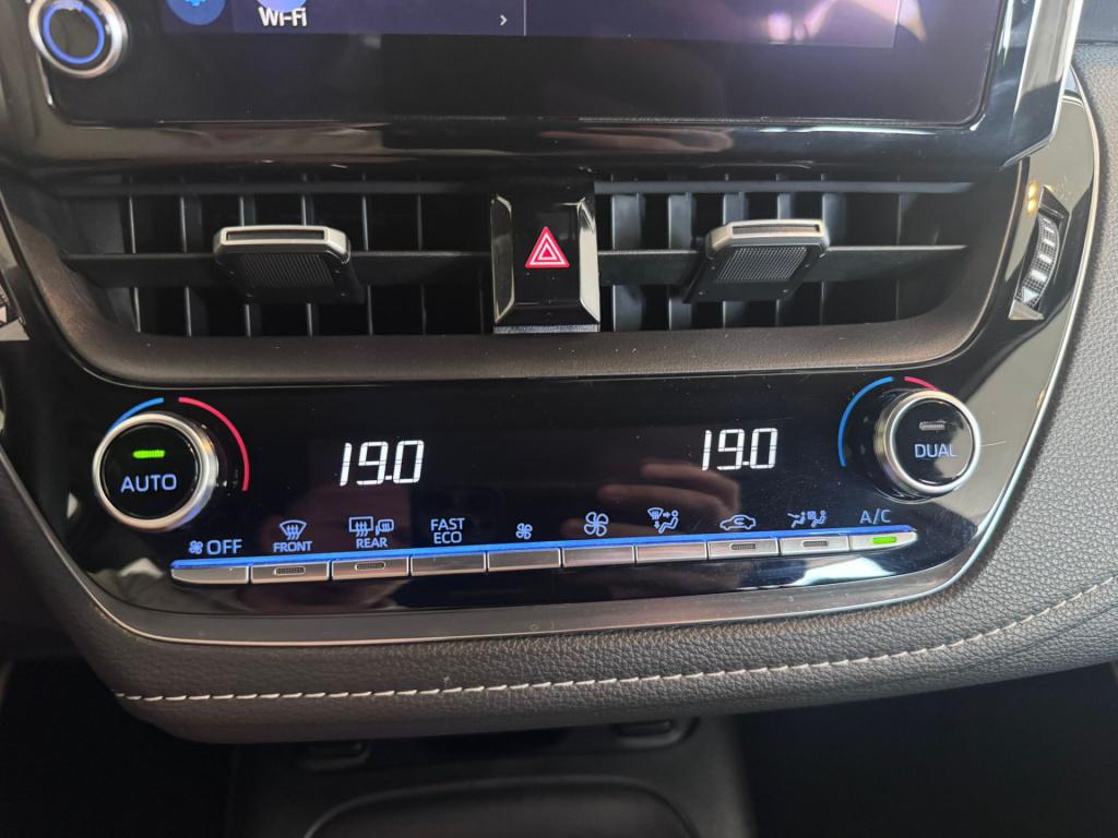 Toyota Corolla Touring Sports 1.8 hybrid business