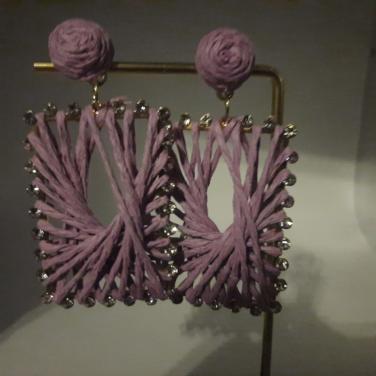 Mooie nieuwe steek retro gevlochten oorbellen, met strass steentjes