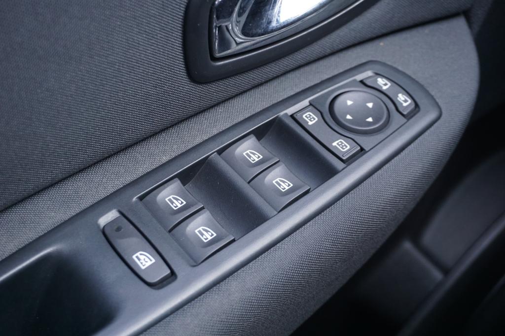 Renault Scenic 1.2 tce bose 1e eigenaar - climate / navi / cruise / parkeer