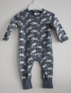 Groen blauw pakje  met printmaat 62