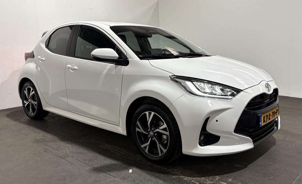 Toyota Yaris 1.5 hyb. 115 first edition | pdc |