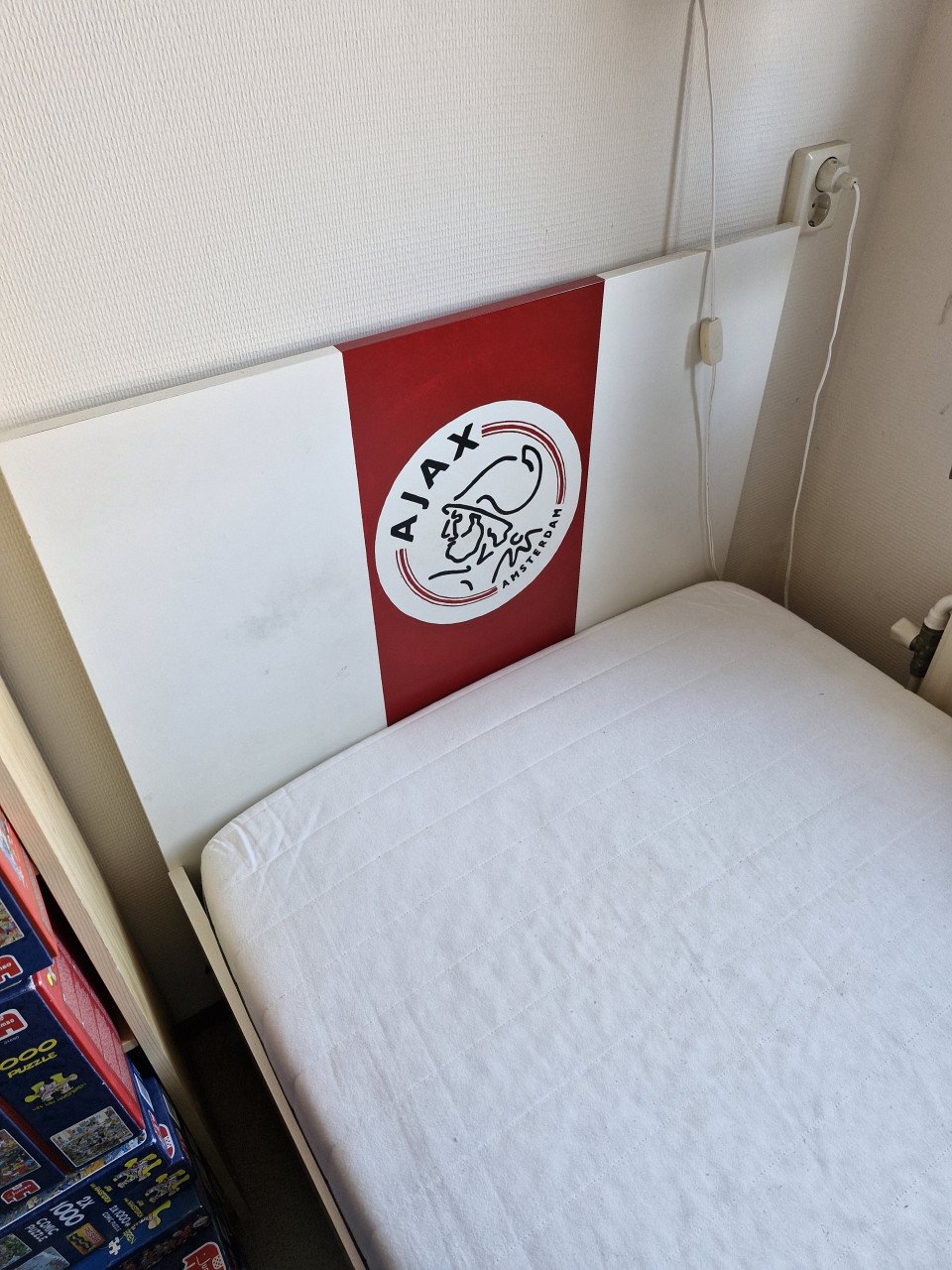 AJAX bed 90x200