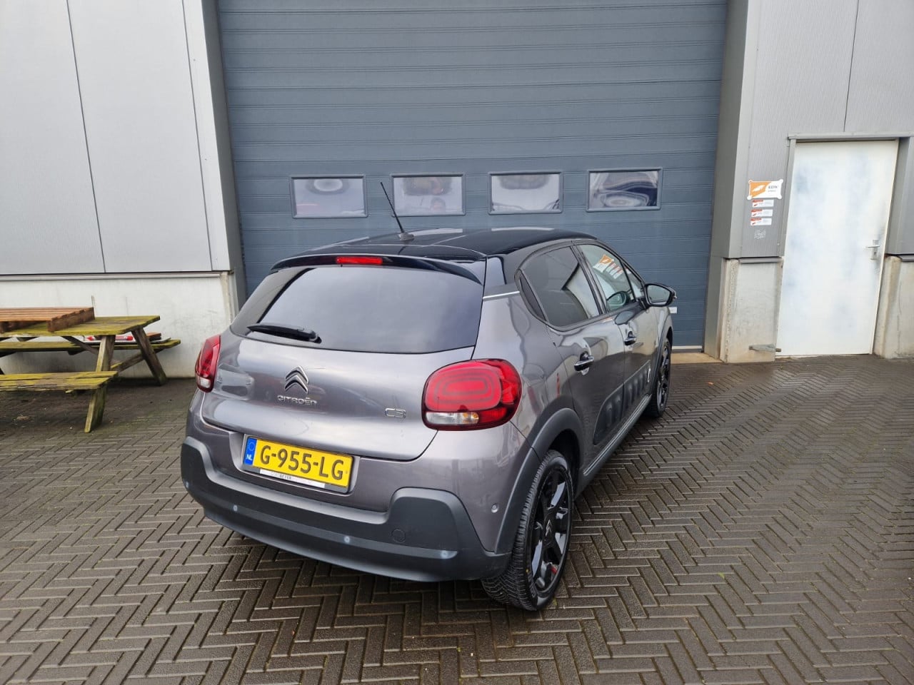 TE KOOP ZEER NETTE CITROEN C3 1.2 PURE TECH S&S BUSINESS SLECHTS 96.873 KM