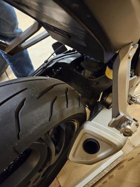 Honda cb 1000 r