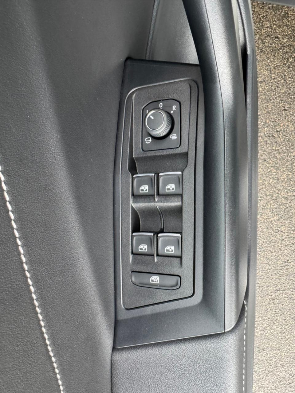 Volkswagen T-roc 1.5 tsi r-line edition automaat,elektrische achterklep,ach