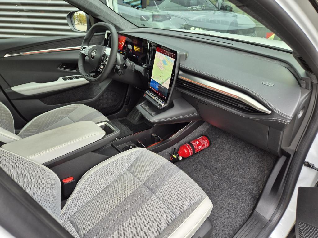 Renault Scenic e-tech ev87 long range iconic solarbay dak, harman kardon au