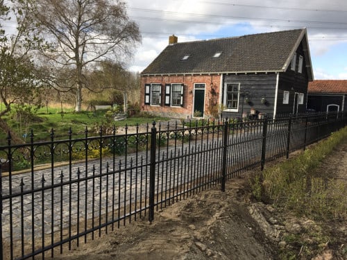 HEKWERKEN - TUINPOORTEN EN INRIJPOORTEN.