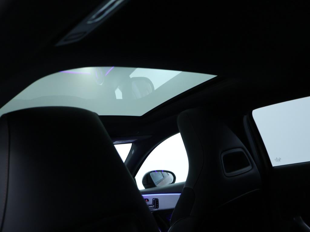 Mercedes-Benz A-Klasse 180 business solution amg | panoramadak | memory pak