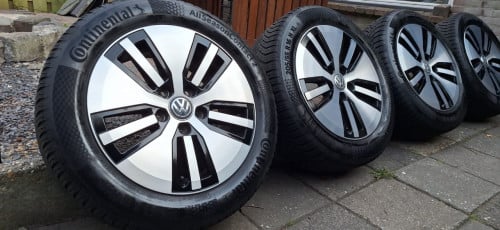 Originele 16" velgen + ALL SEASON VW Golf 7 GTE type- Astana