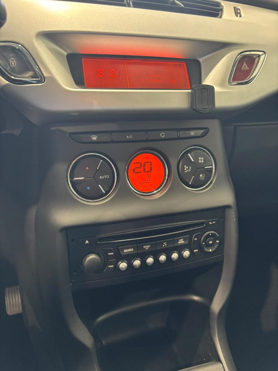 Citroen C3 1.4 vti ligne business airco - trekhaak - panorama - lichtmetaal