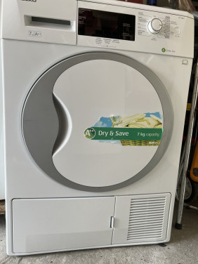 Kort gebruikte warmtepomp Droger 7 kg. Energieklasse A++ Nieuwprijs €600,-