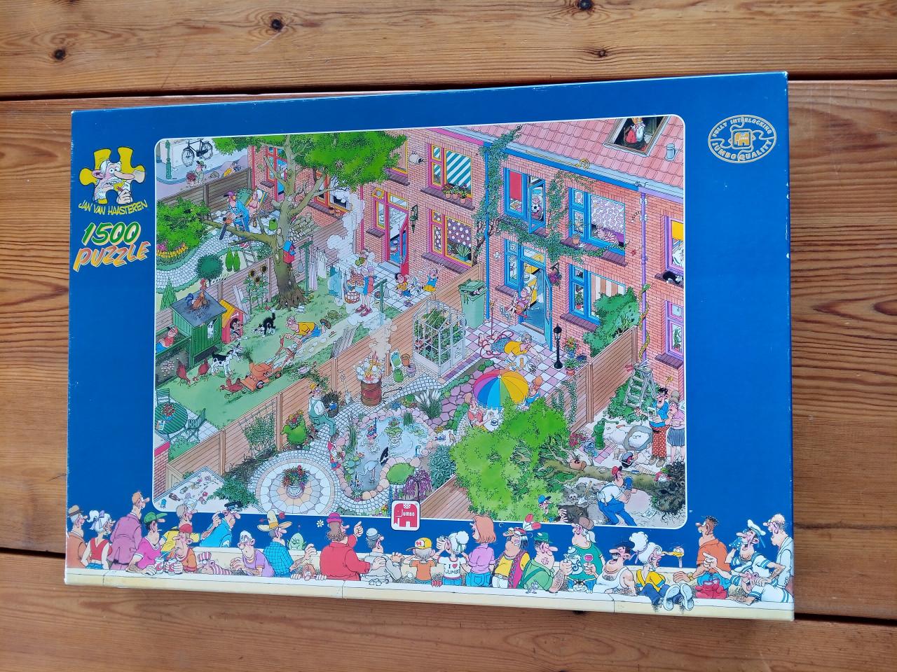 2x Jan van Haasteren puzzels 1500 st.