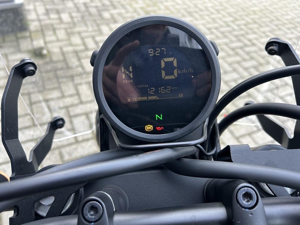 Honda CL500, in nieuwstaat zijne retro-style uit 2024 met 12dkm €5750,-