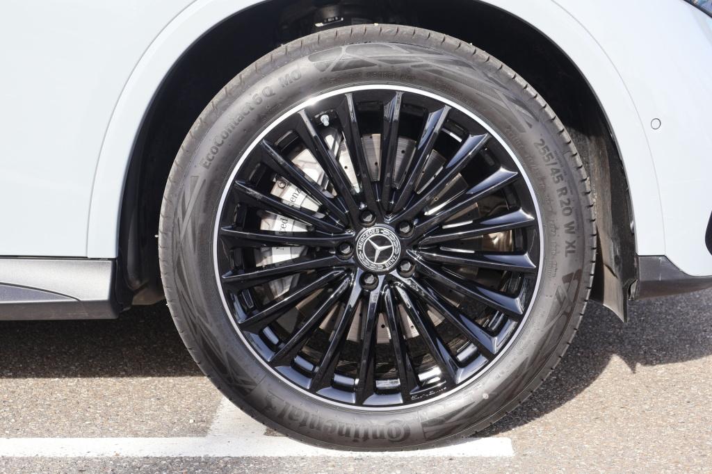 Mercedes-Benz Glc coupé 400e 4matic amg line i luchtvering i meesturende ac