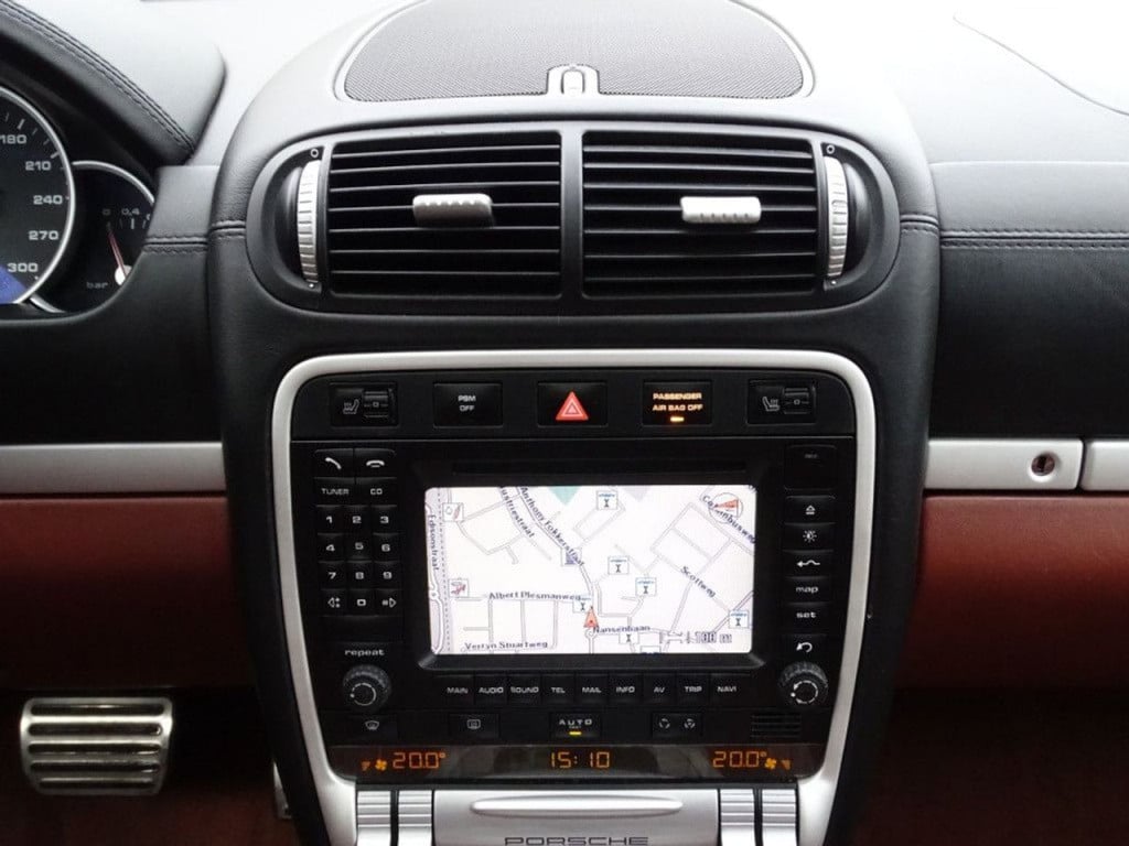 Porsche Cayenne 4.8 turbo 500pk | pano