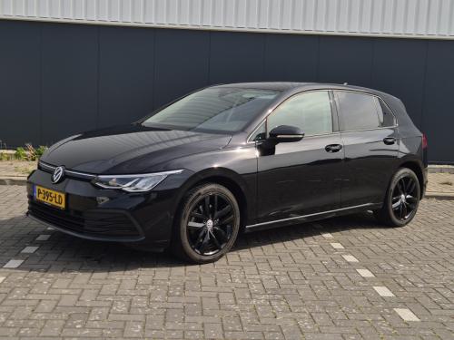 VW Golf 8 | Luxe Style uitvoering | stoel-stuurverw+trekhaak