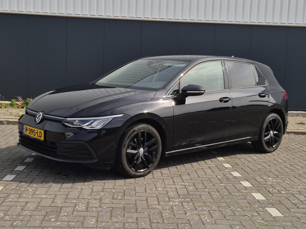 VW Golf 8 | Luxe Style uitvoering | stoel-stuurverw+trekhaak