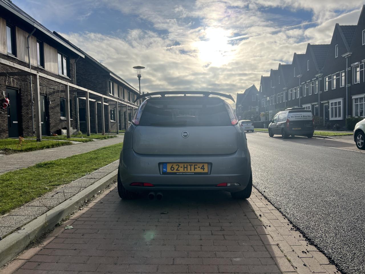 Fiat Grande Punto 1.4 16V T-jet 3DR grijs