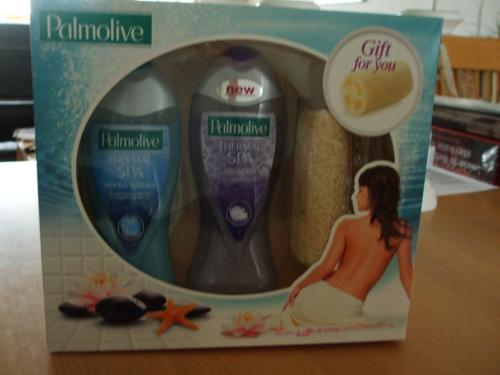 Te koop geschenkdoos van "Palmolive".(nieuw).