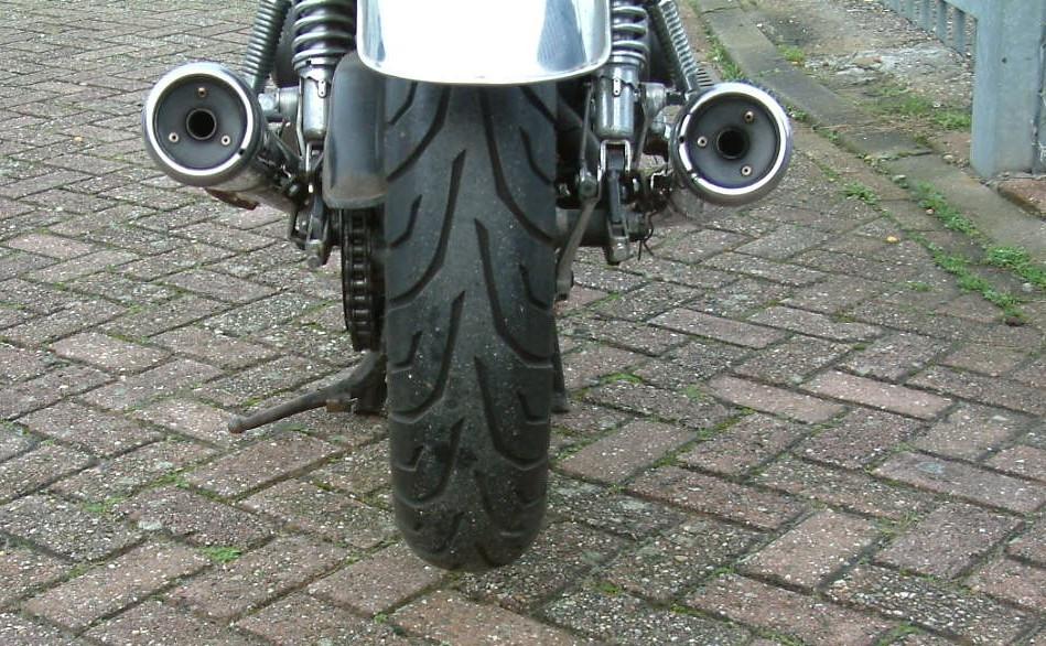 Om verder op teknappen  ? of zo houden? Honda cb 750 cc  1980 klassieker