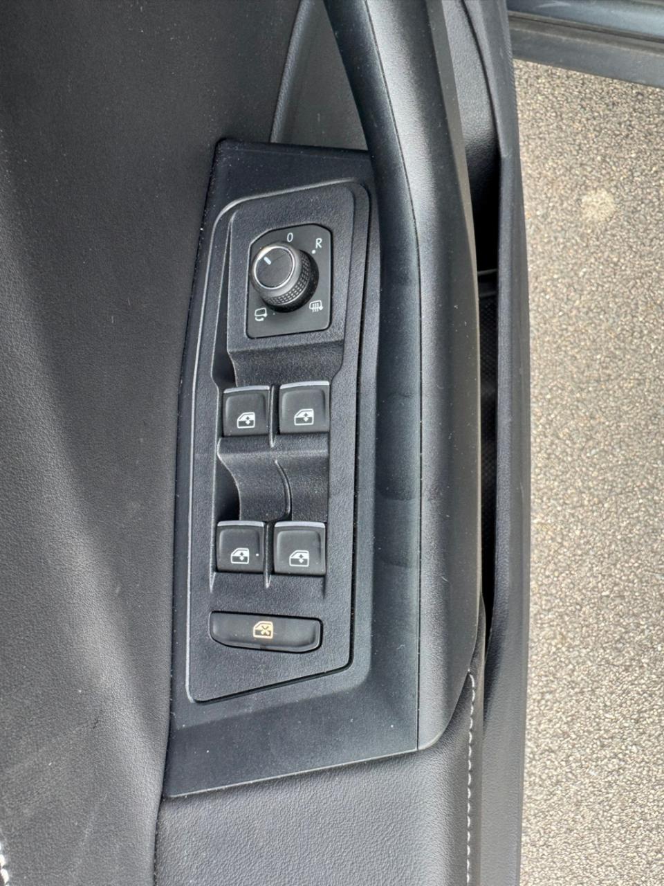 Volkswagen T-roc 1.5 tsi r-line edition automaat,elektrische achterklep,ach