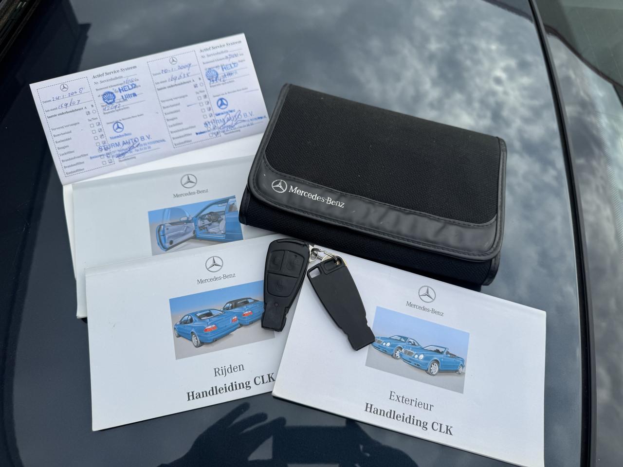 Mercedes CLK-Klasse 320 Coupé  Elegance Aut 160KW Blauw Airco Nap