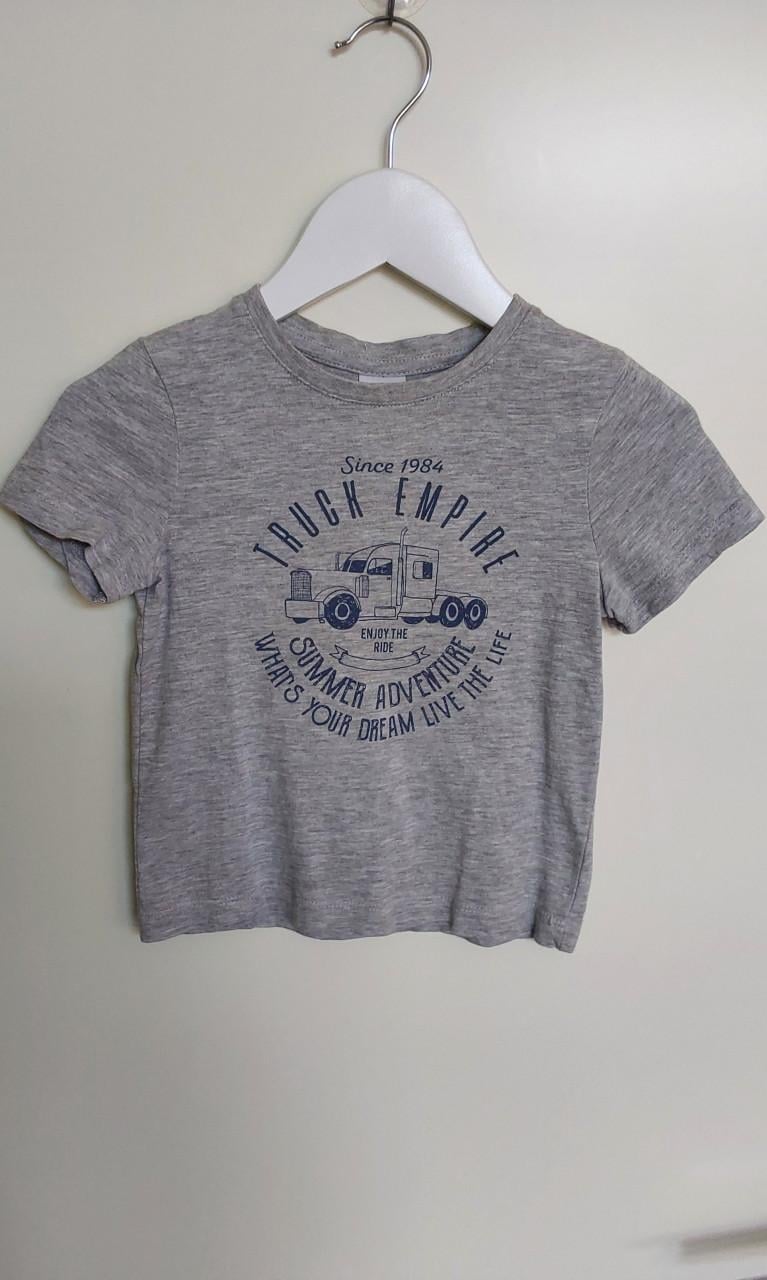 T-shirt van het merk C&A in maat 98