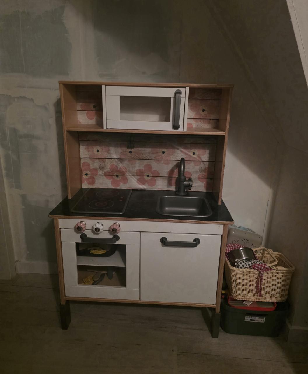 Speelkeuken ikea met bijbehorende accessoires