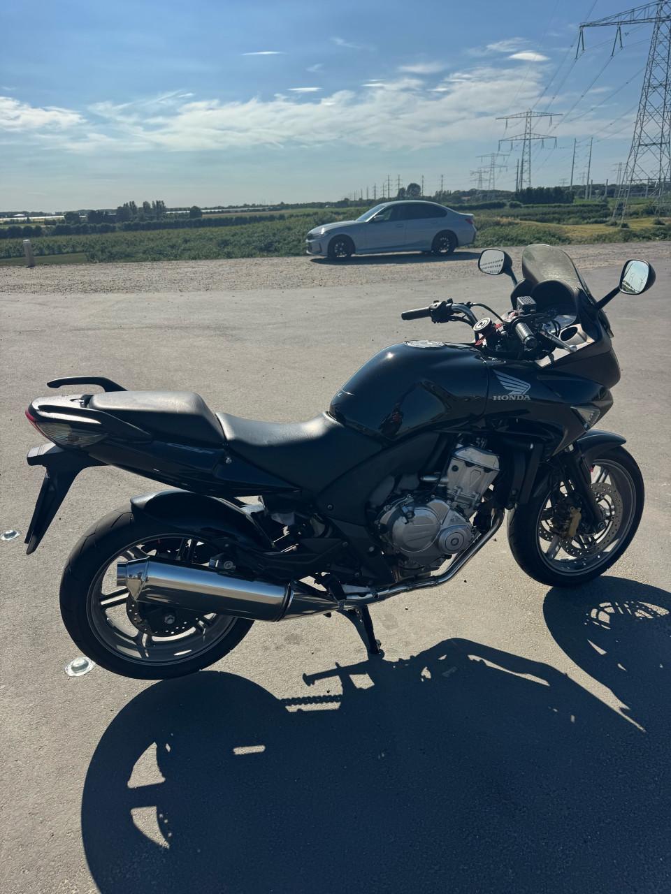Honda cbf600