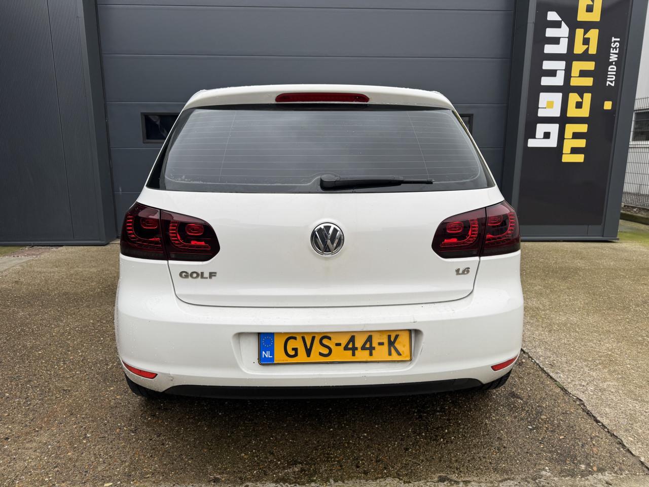 Volkswagen Golf 1.6 75KW 2009 Wit Airco Apk Navigatie Xenon
