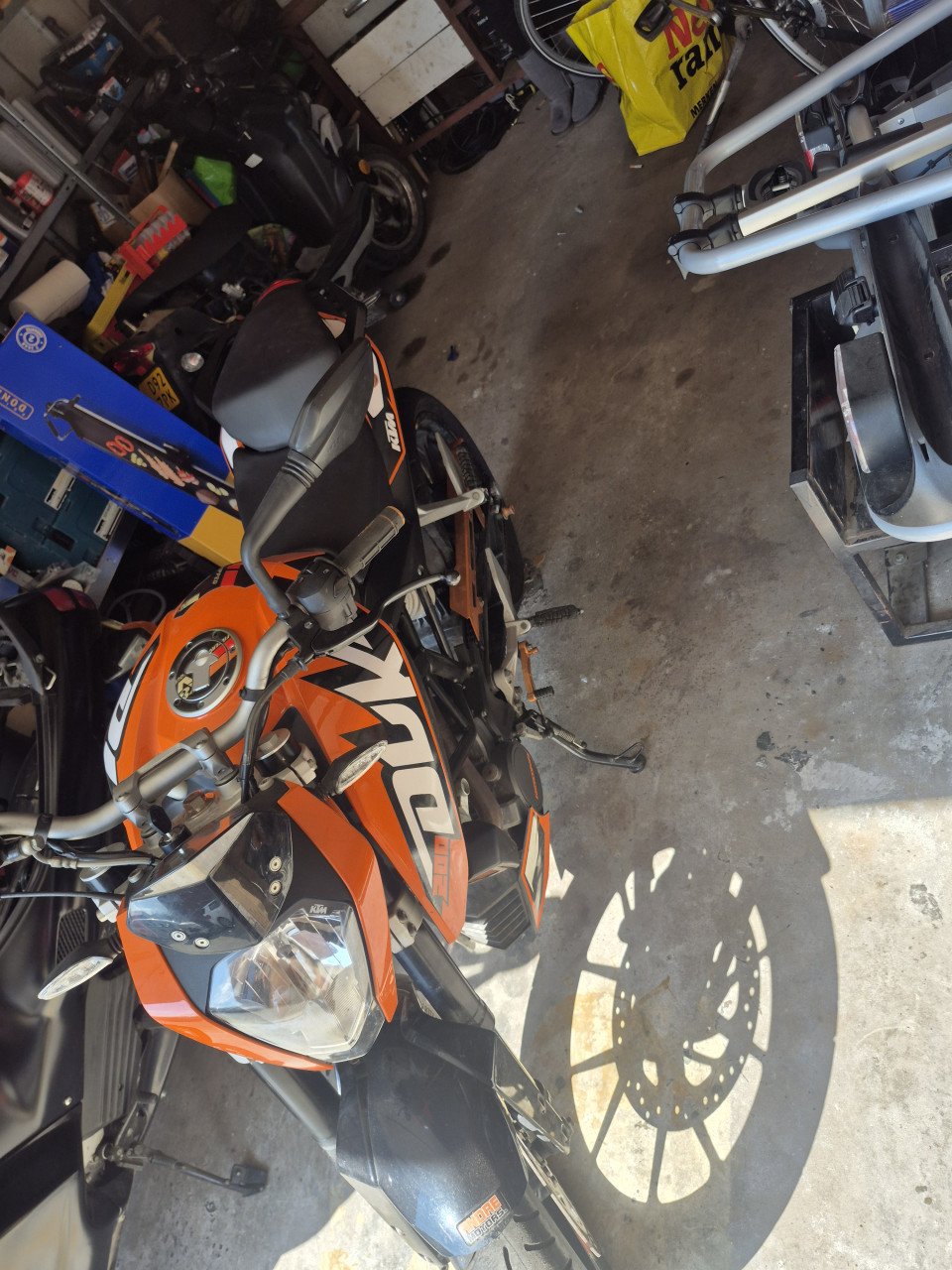 Ktm duke 200